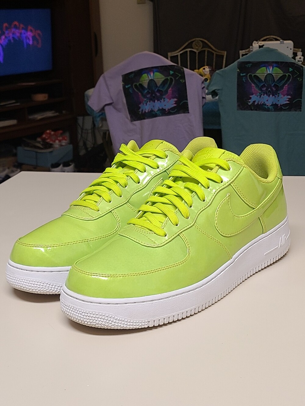 Nike Air Force 1 07 LV8 UV Cyber Neon Glossy casual low top sneakers size 13